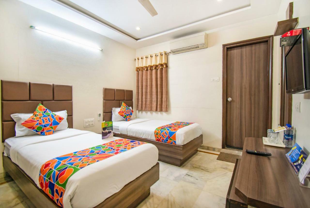 Hotel Kamran Palace Ahmedabad Exterior foto