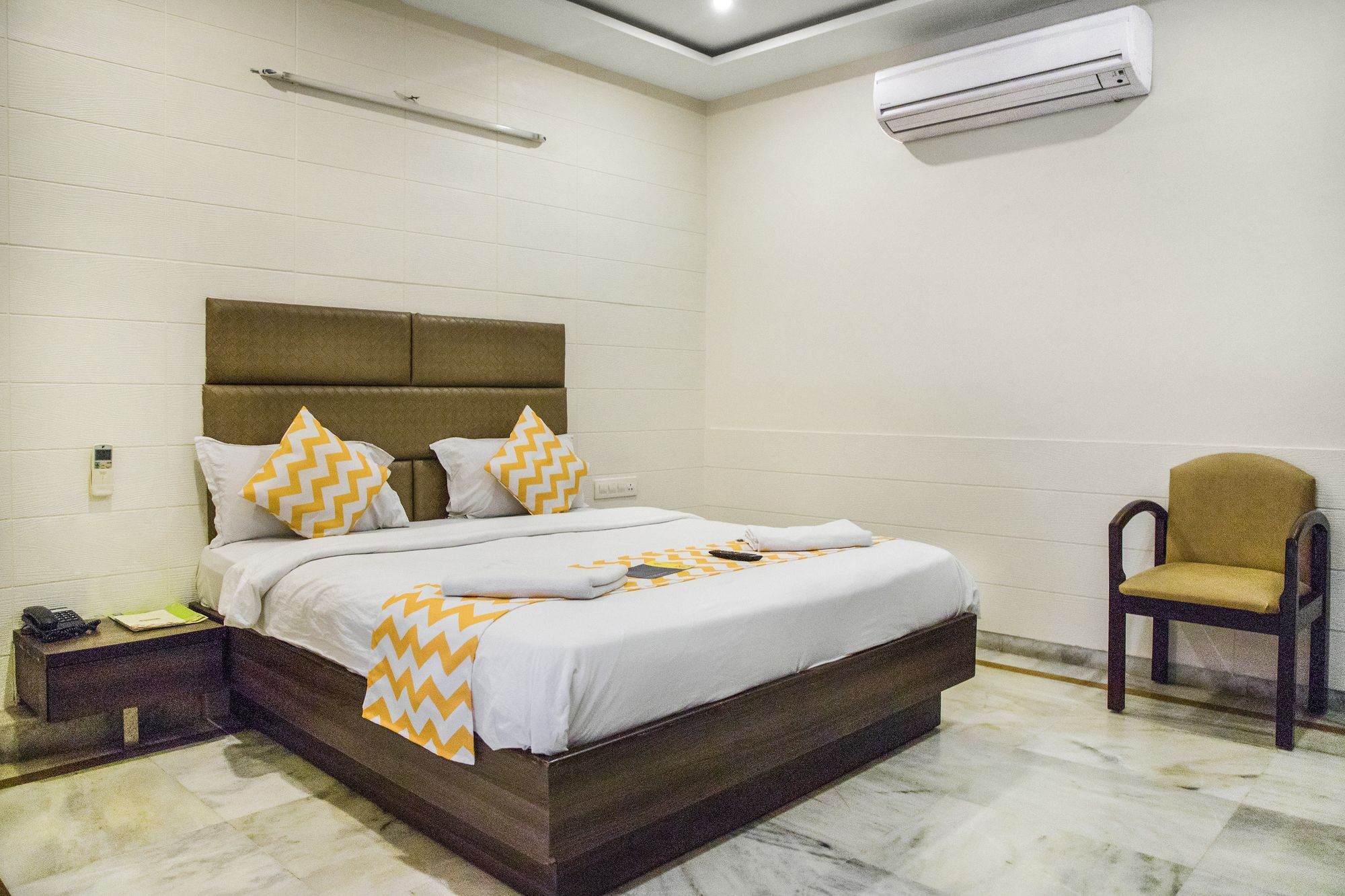 Hotel Kamran Palace Ahmedabad Exterior foto