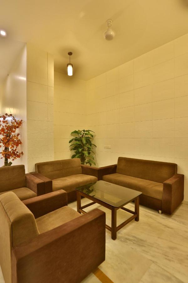 Hotel Kamran Palace Ahmedabad Exterior foto