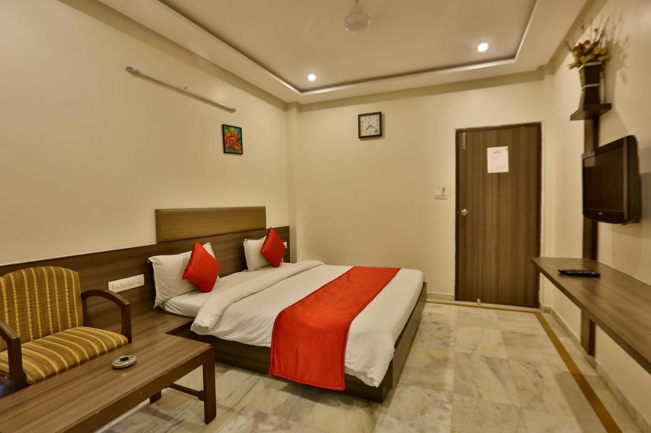 Hotel Kamran Palace Ahmedabad Exterior foto