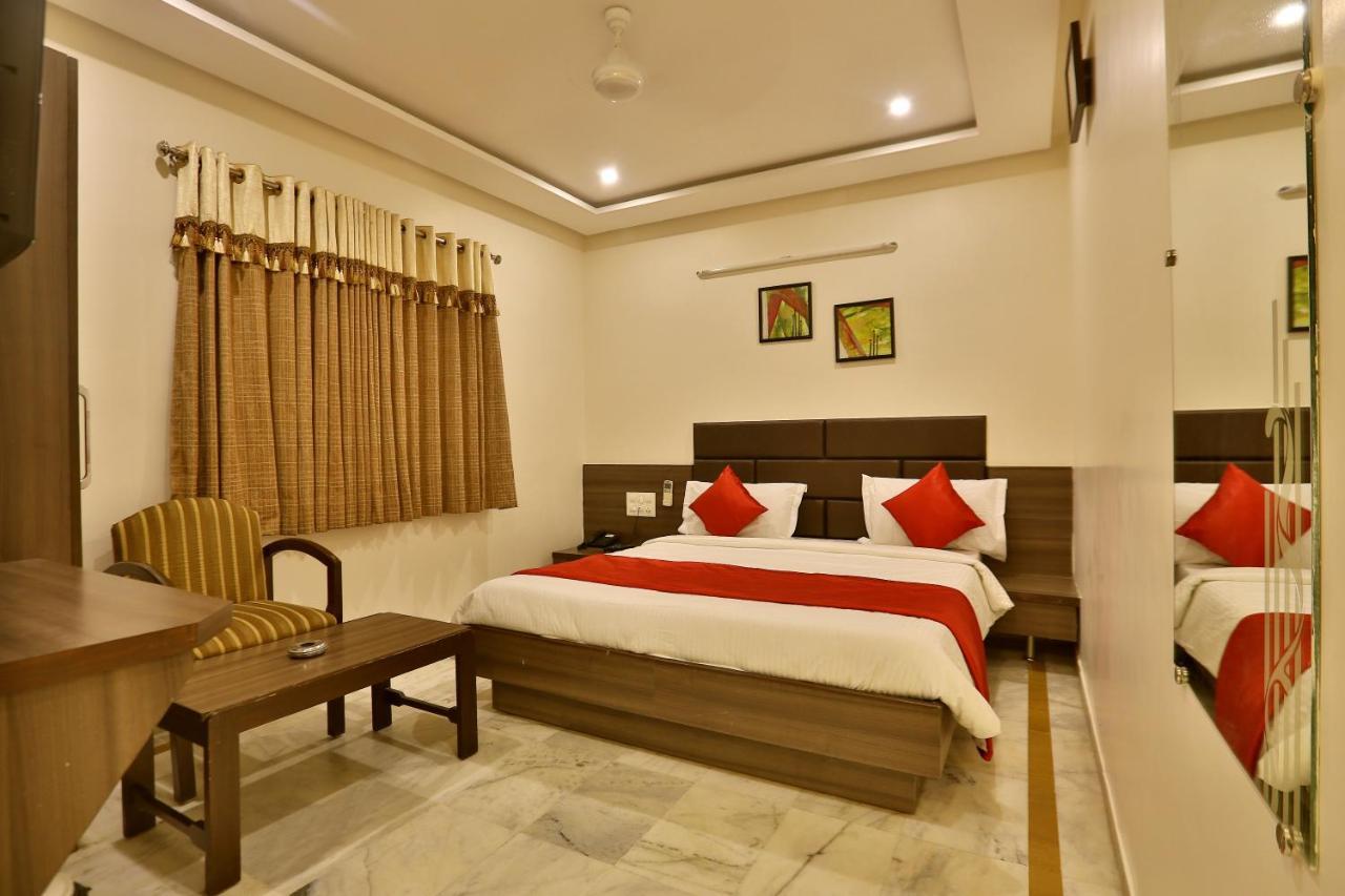 Hotel Kamran Palace Ahmedabad Exterior foto