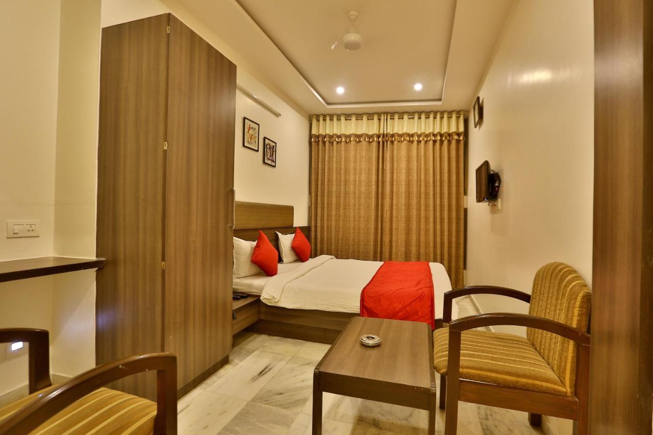 Hotel Kamran Palace Ahmedabad Exterior foto