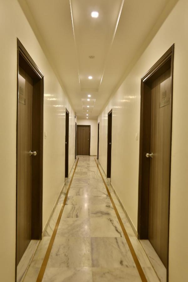 Hotel Kamran Palace Ahmedabad Exterior foto